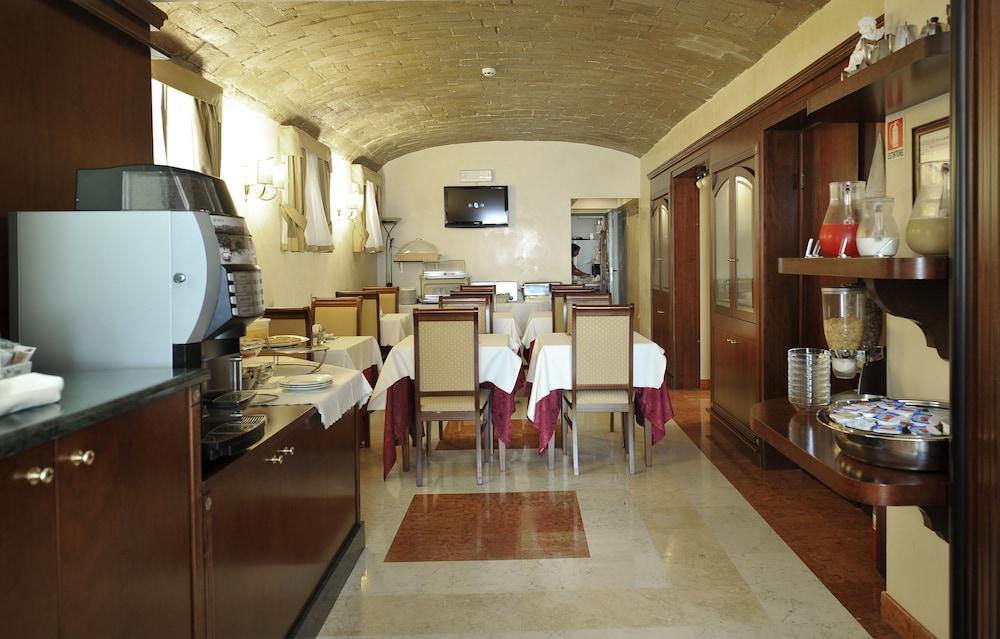 Aurelius Art Gallery Hotel Rome Luaran gambar